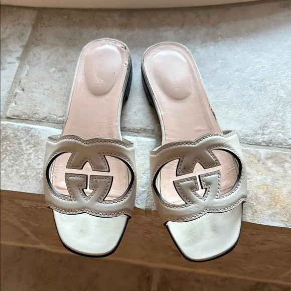 Gucci Women's Off-White Slide Sandals Sz 36 - Picture 1 of 9